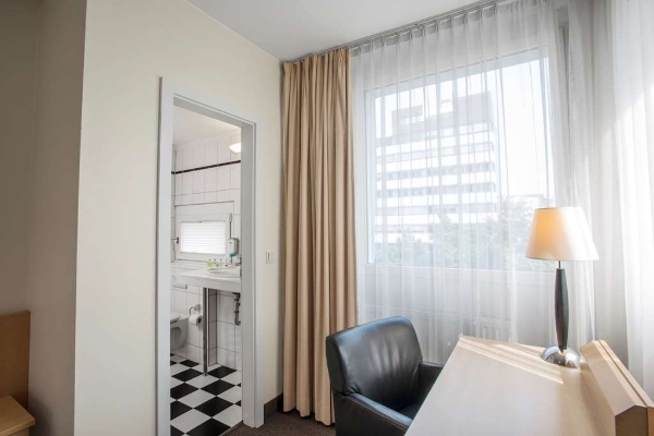 Hotel NH Berlin City West